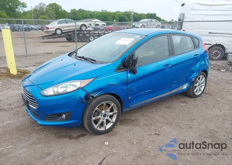 2015 Ford Fiesta Se z USA, uszkodzony, nr VIN 3FADP4EJ8FM120873